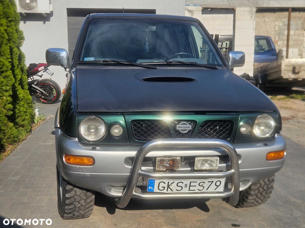 Nissan Terrano - 2