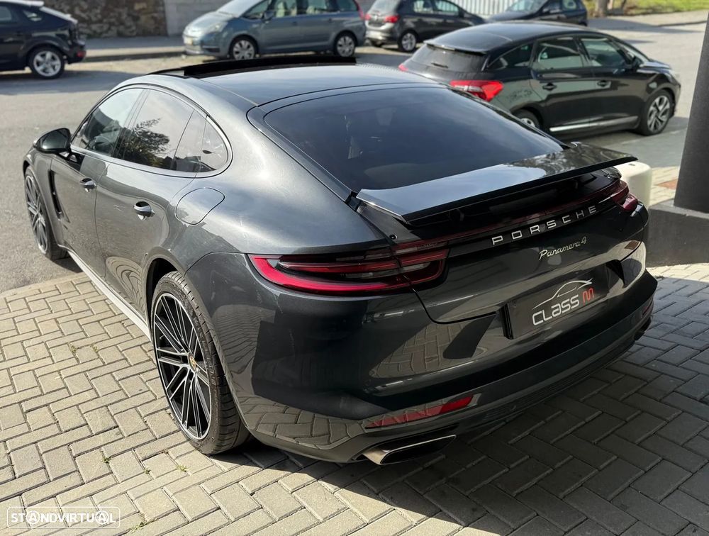 Porsche Panamera 4 E-Hybrid - 6