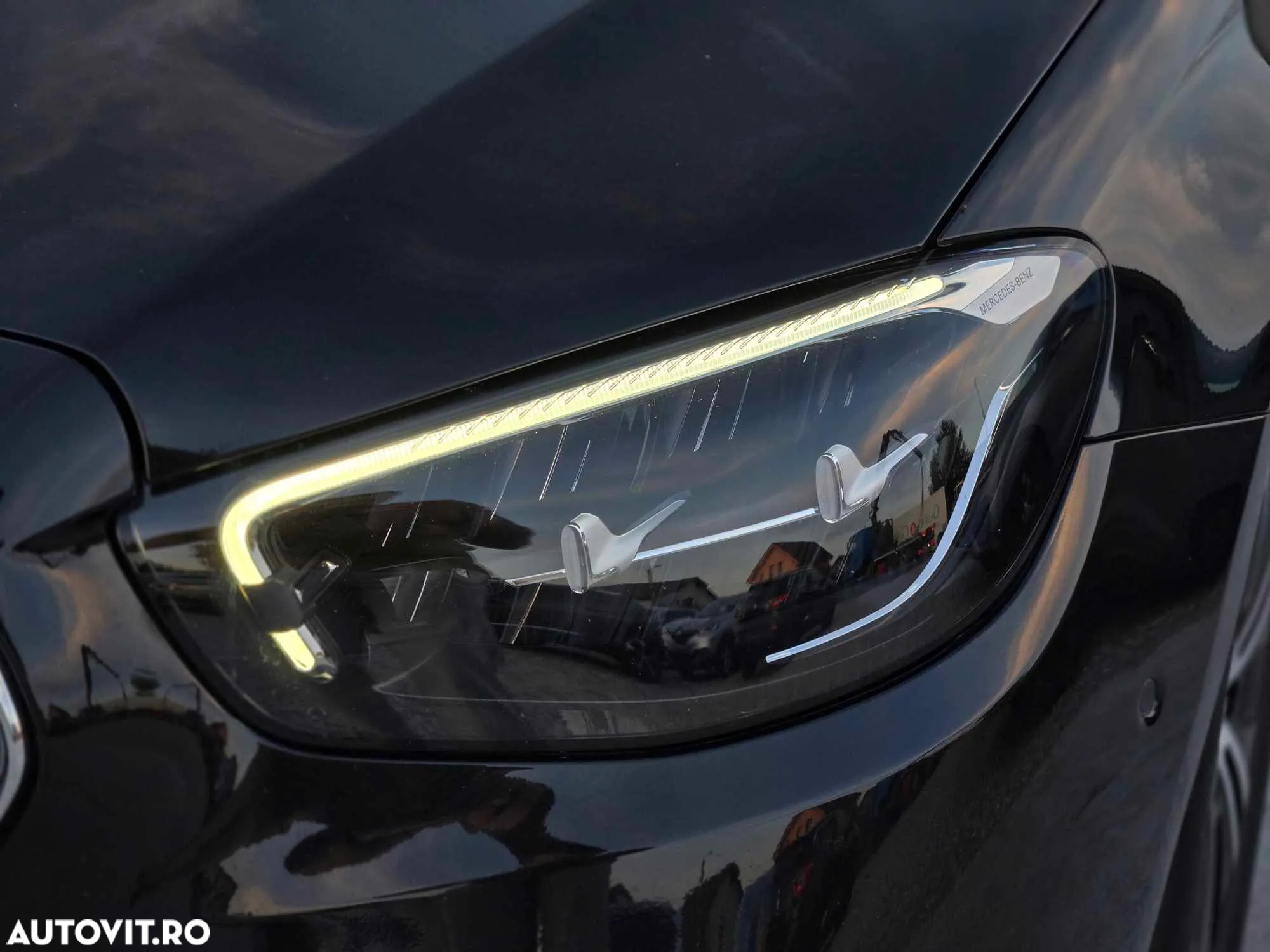 Mercedes-Benz E 220 d T 9G-TRONIC Avantgarde - 35