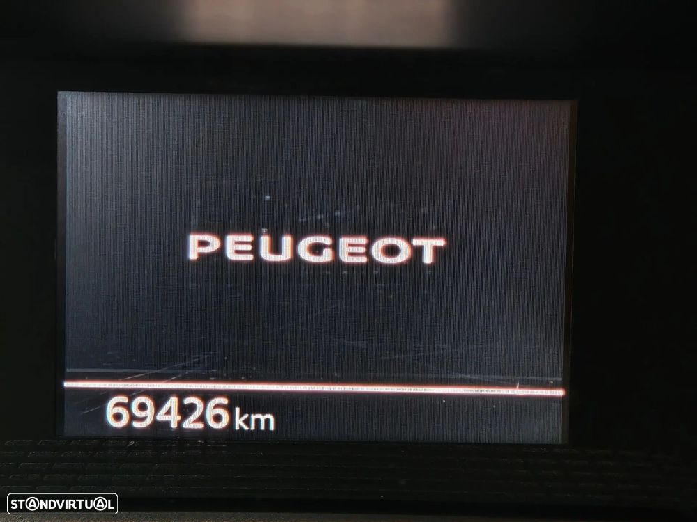 Peugeot 208 1.2 PureTech Active Pack - 8