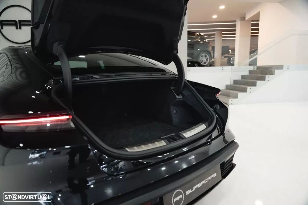 Porsche Taycan - 55
