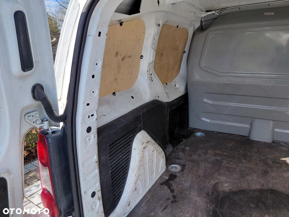 Peugeot Partner - 17