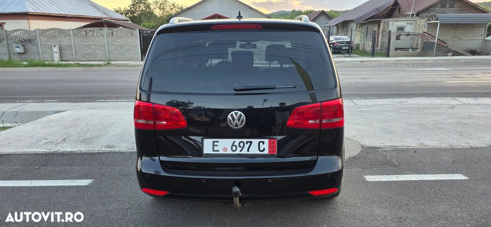 Volkswagen Touran 2.0 TDI DPF DSG MATCH - 25