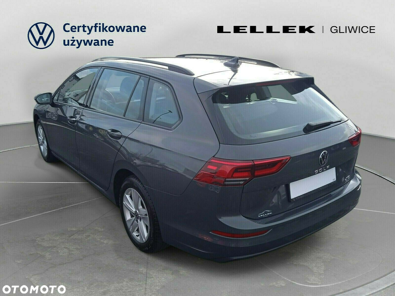 Volkswagen Golf - 5