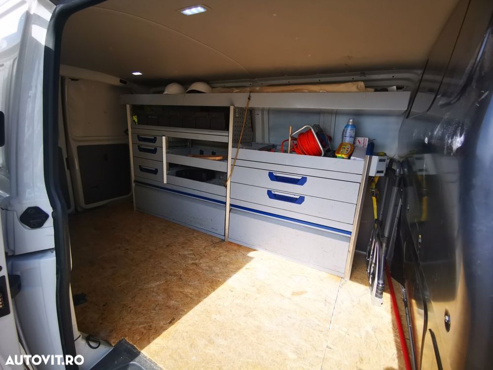 Volkswagen Transporter - 13