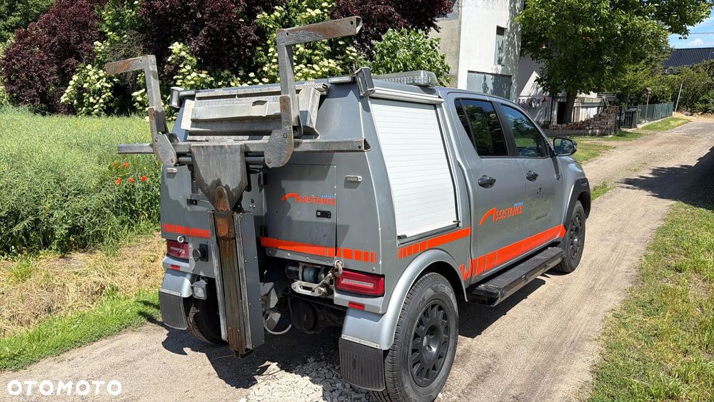 Toyota Hilux - 7