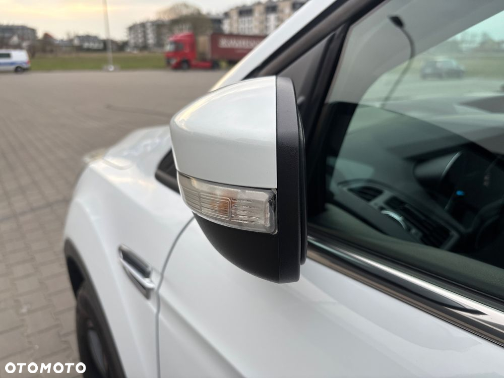 Ford Kuga 1.6 EcoBoost 2x4 SYNC - 18