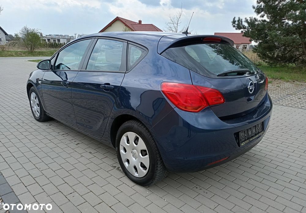Opel Astra - 3