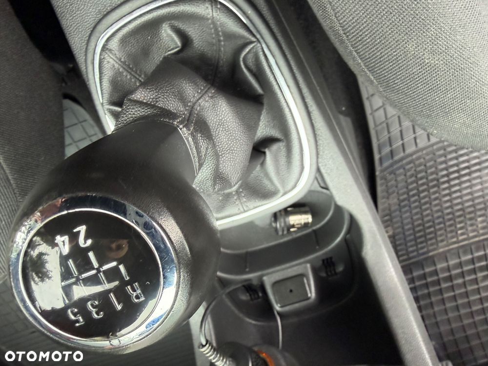 Opel Corsa 1.4 16V Enjoy - 11