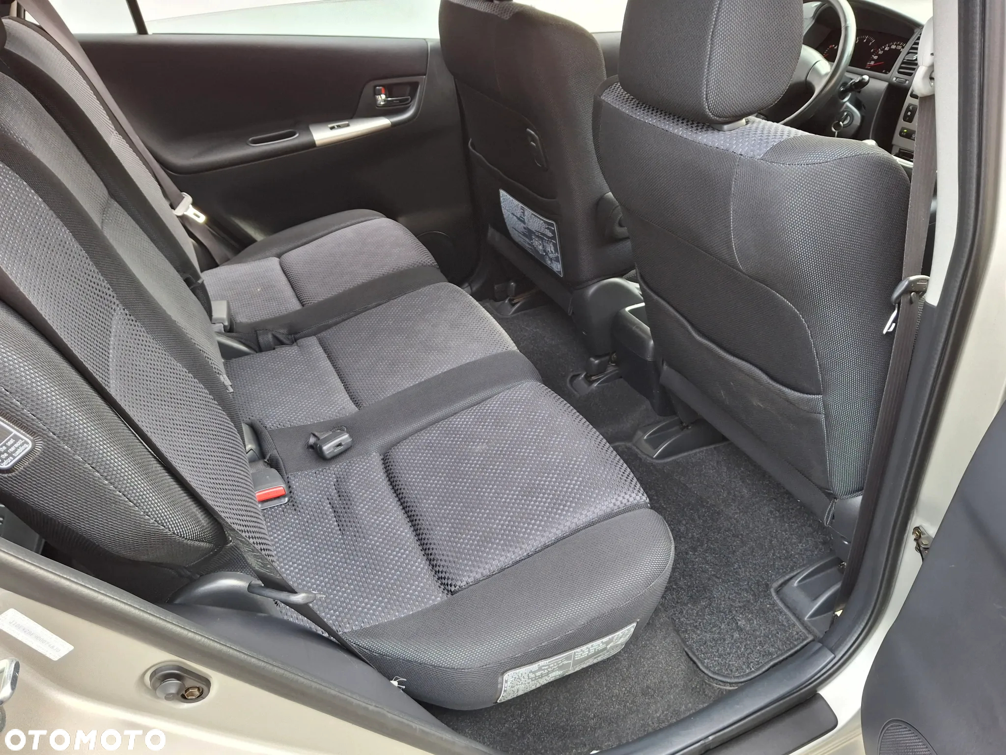 Toyota Corolla Verso 2.0 D-4D Sol - 9