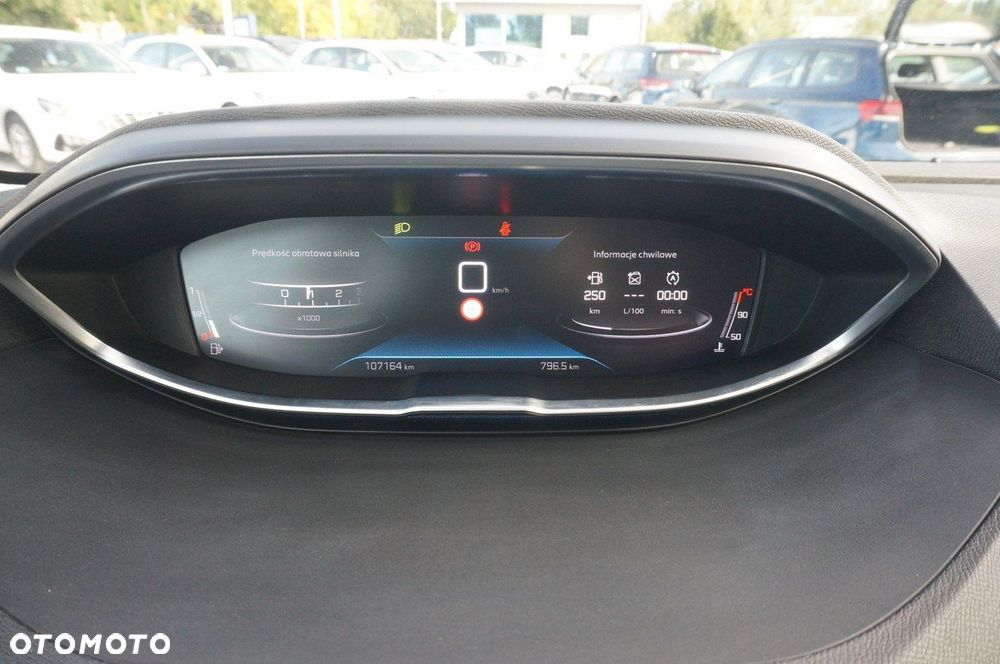 Peugeot 3008 1.2 PureTech Active Pack S&S - 13