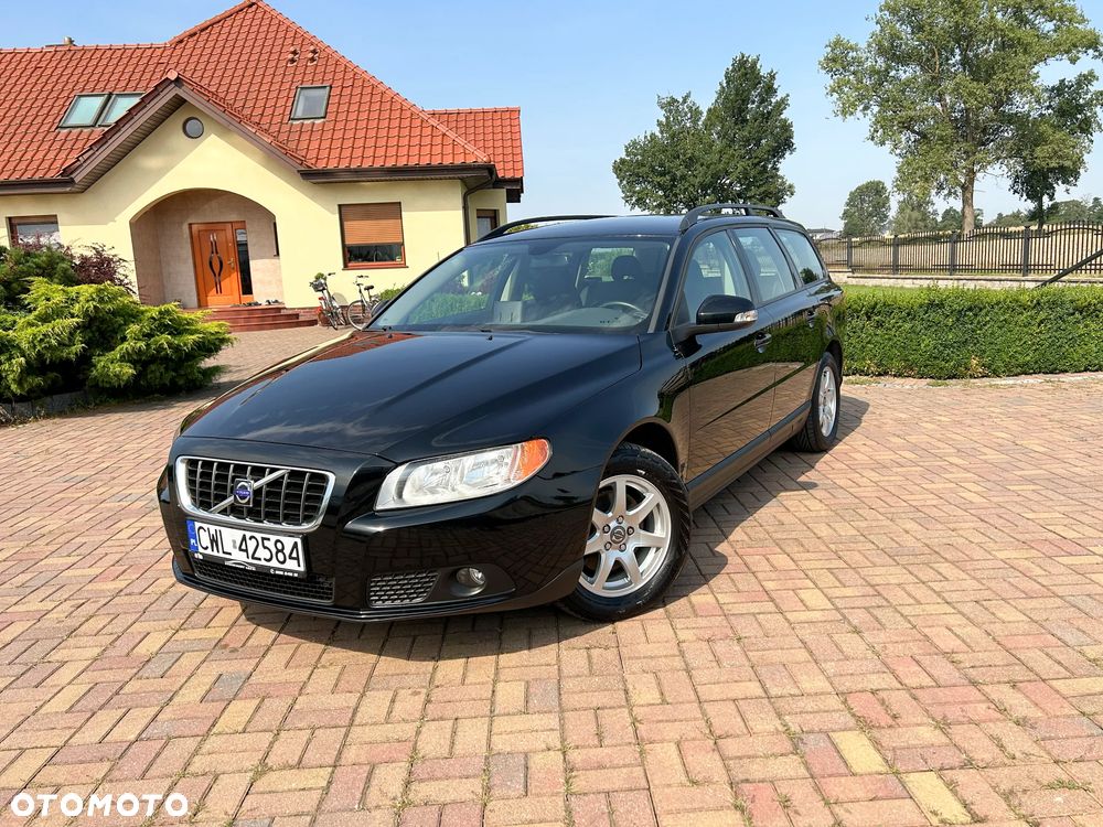 Volvo V70 2.0D Momentum - 1