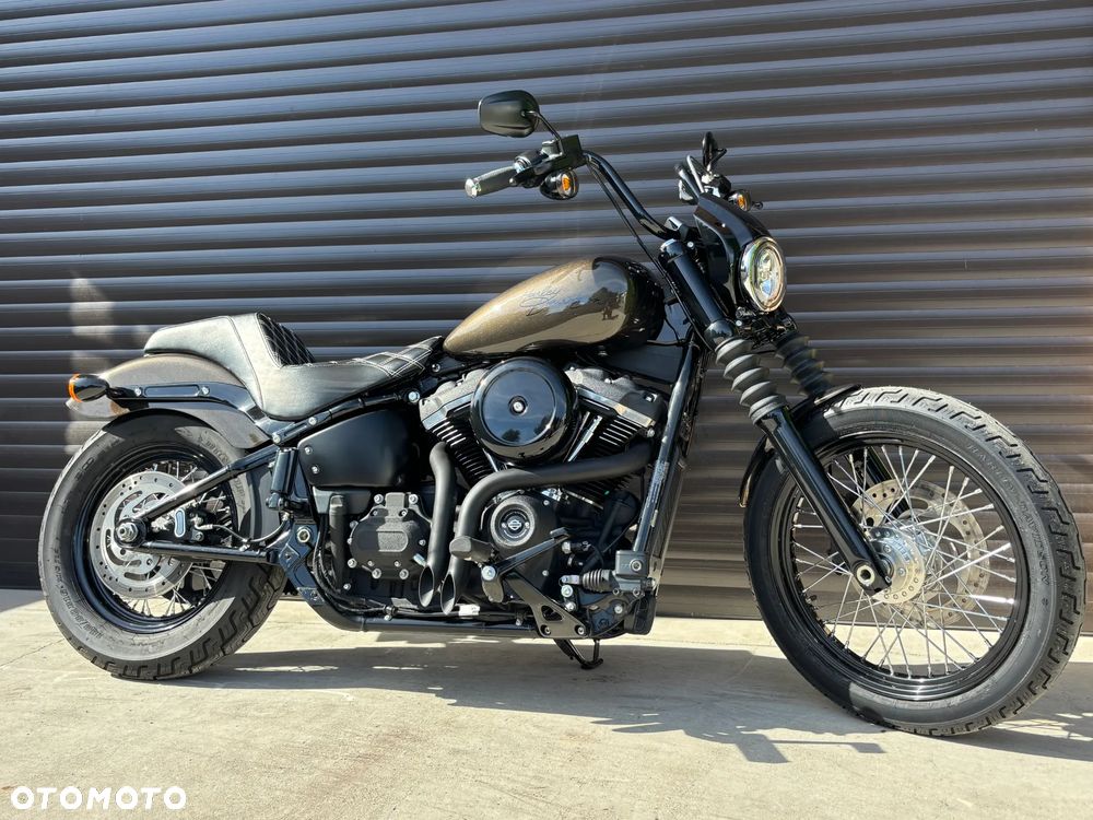 Harley-Davidson Softail Street Bob - 17