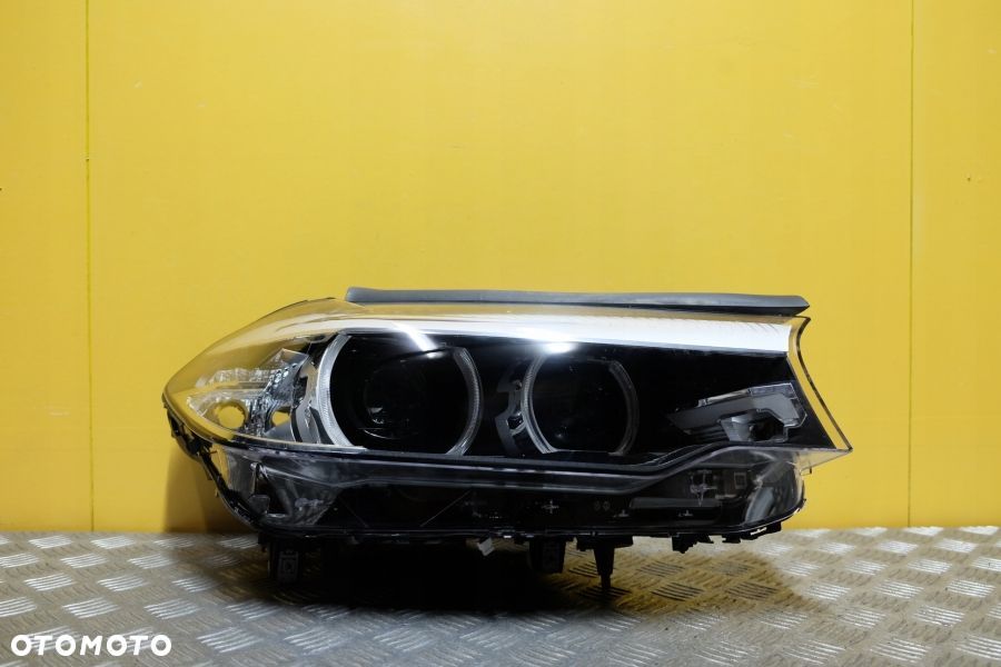 BMW 5 530 G30 G31 M5 2017- REFLEKTOR LAMPA FULL LED PRAWA USA - 1