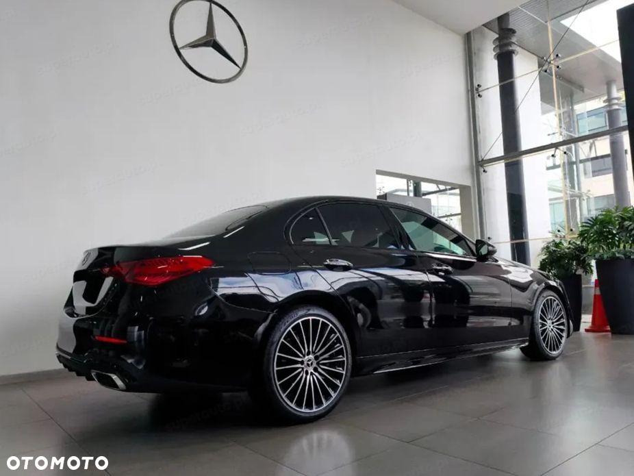 Mercedes-Benz C-Class 2026 photo 4