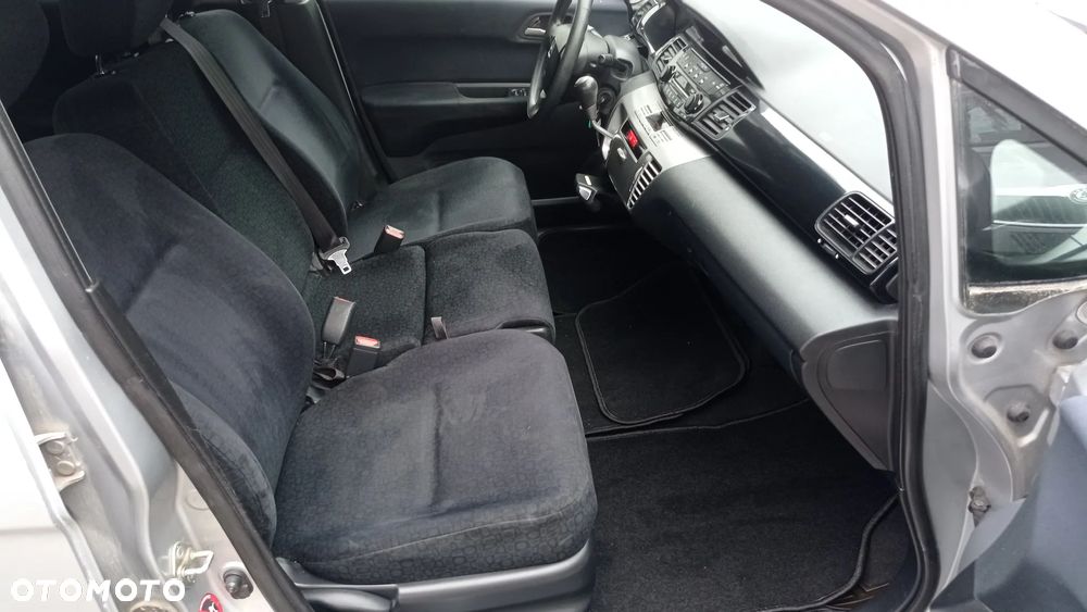 Honda FR-V 1.7 Comfort - 39