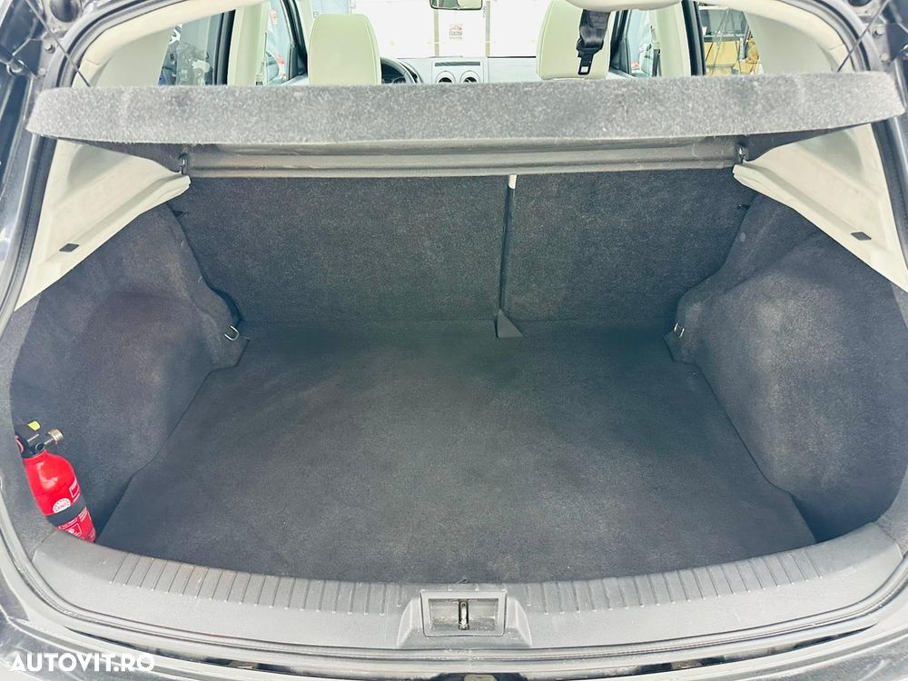 Nissan Qashqai 1.6 DCI N-Connecta - 17