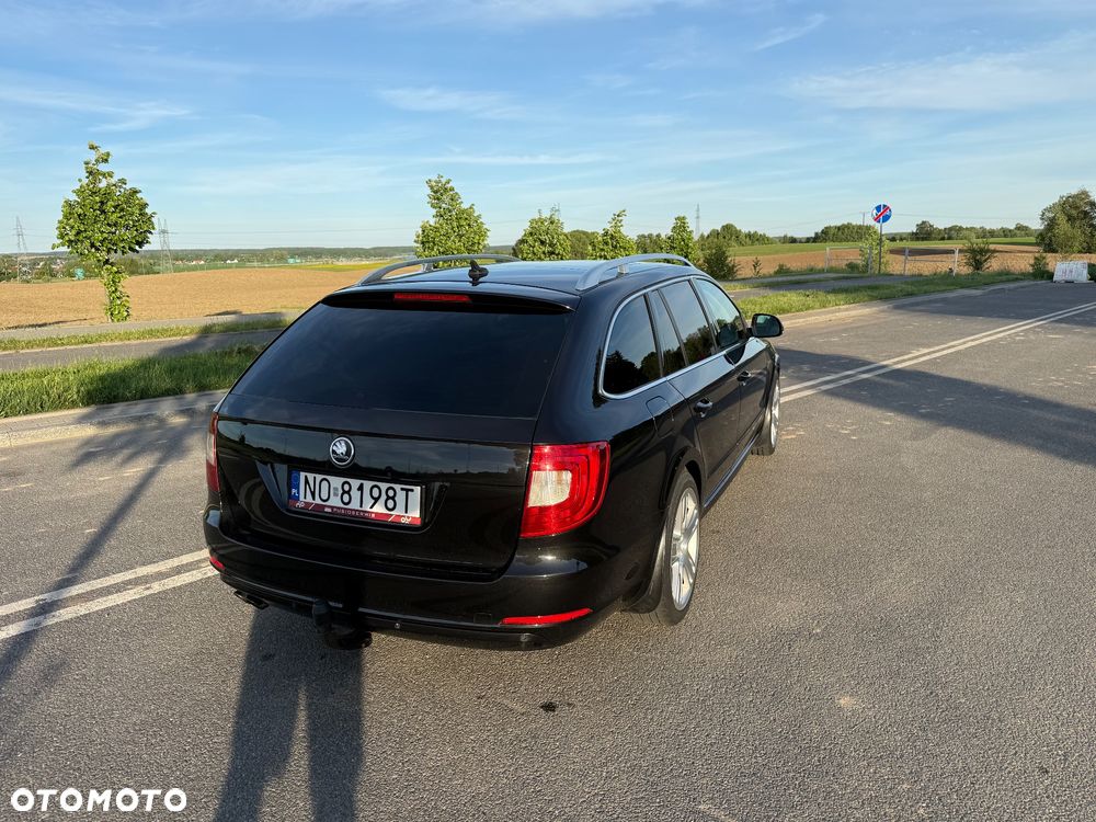 Skoda Superb 2.0 TDI Elegance DSG - 6