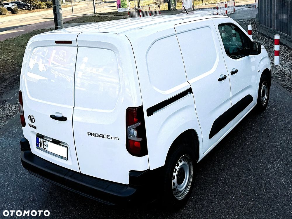 Toyota PROACE CITY - 34