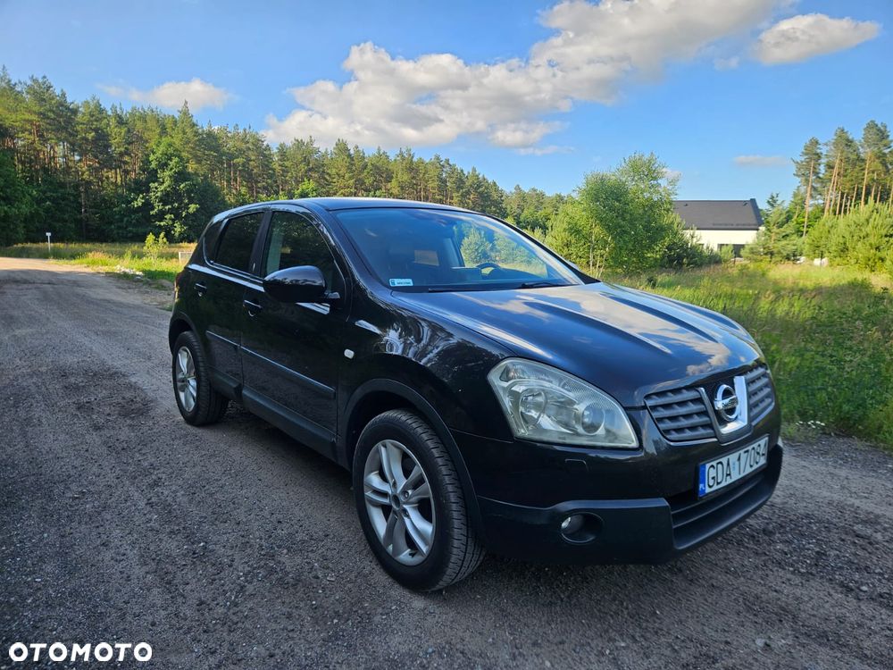 Nissan Qashqai - 1