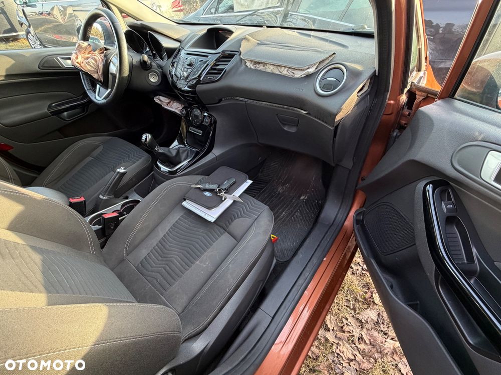 Ford Fiesta 1.0 EcoBoost SYNC Edition - 6