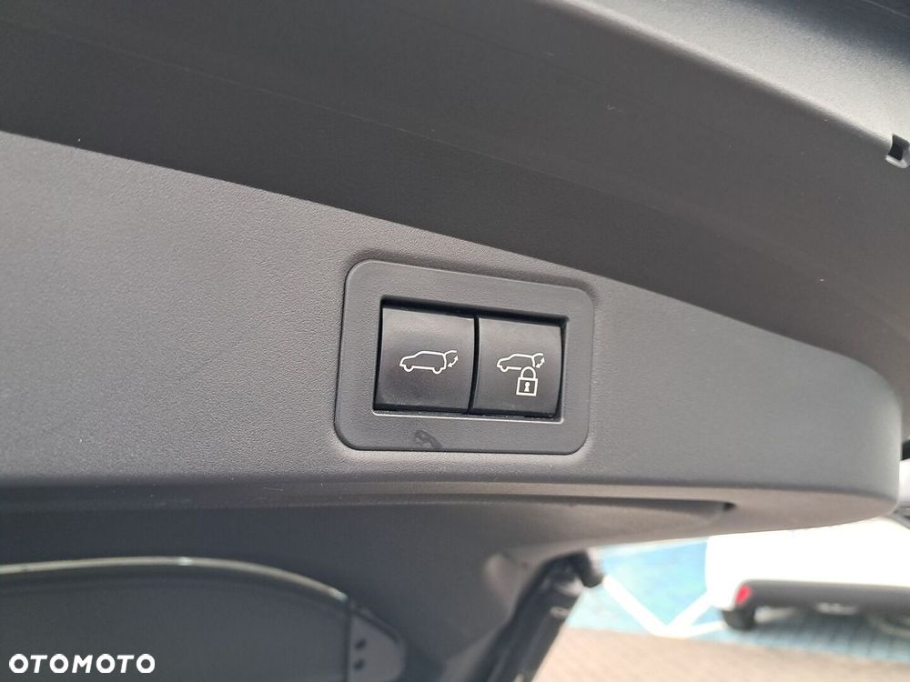 Toyota Corolla 1.8 Hybrid Style - 22