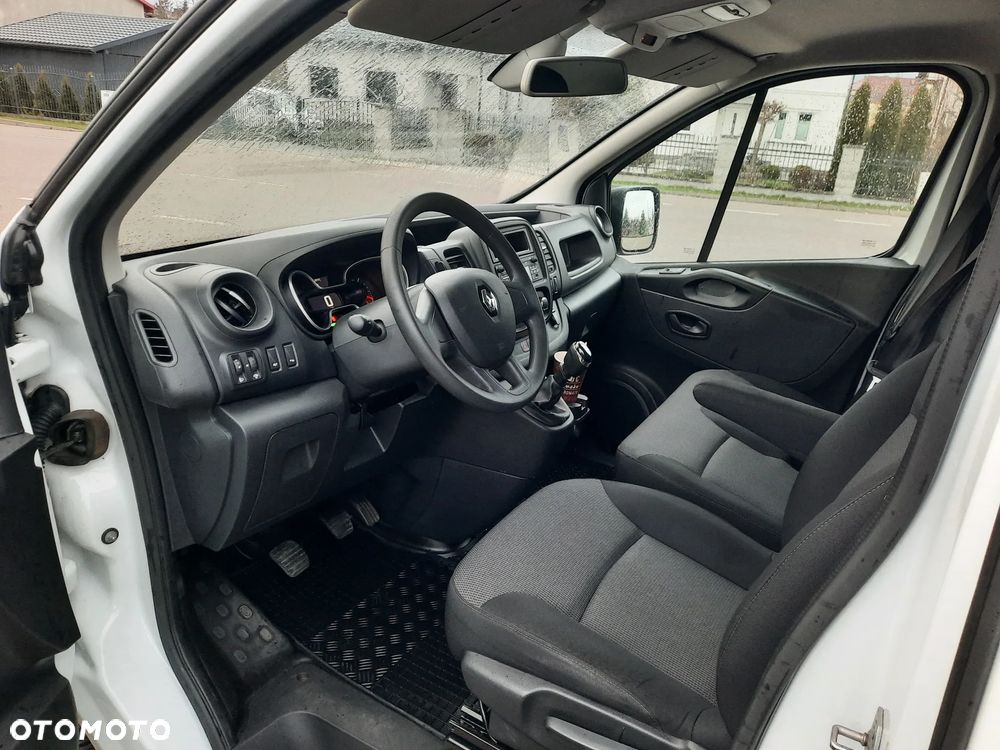 Renault Trafic - 13