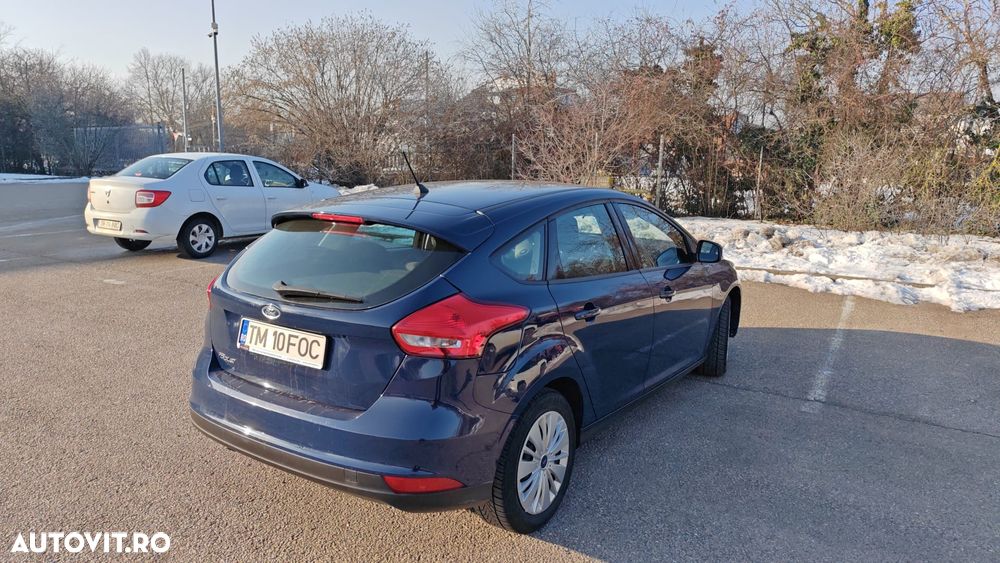 Ford Focus - 11