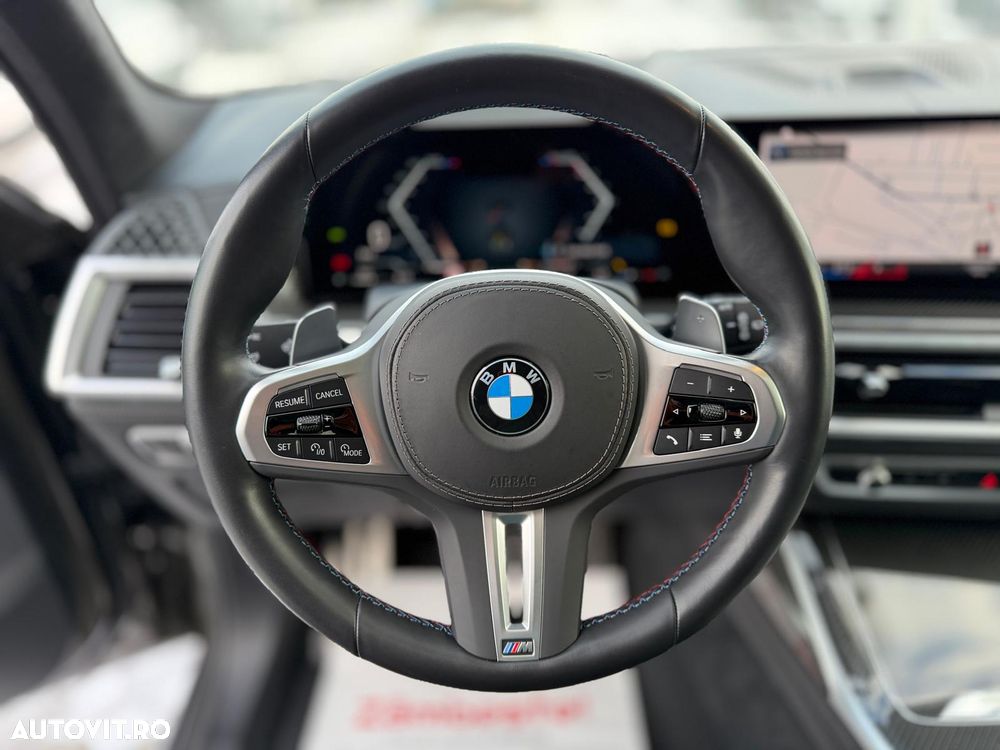 BMW X7 M60i xDrive AT MHEV - 15
