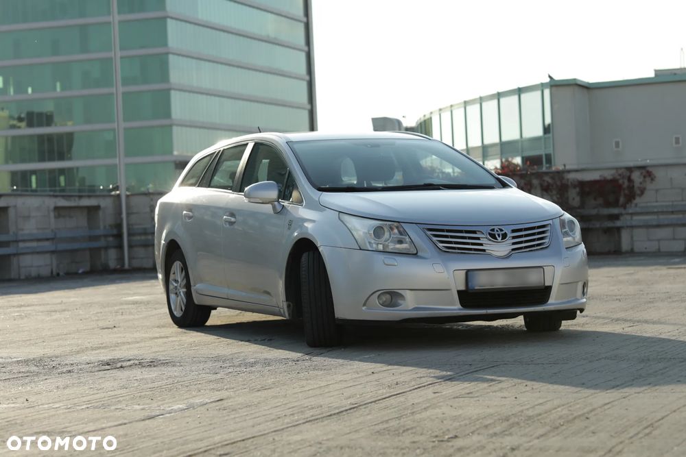 Toyota Avensis 2.0 D-4D Luna - 3