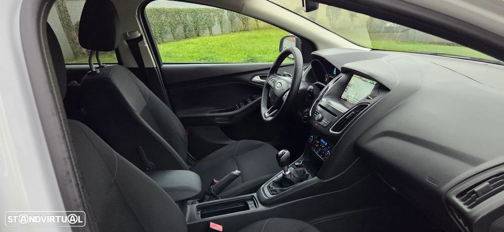 Ford Focus SW 1.5 TDCi Titanium ECOnetic - 13