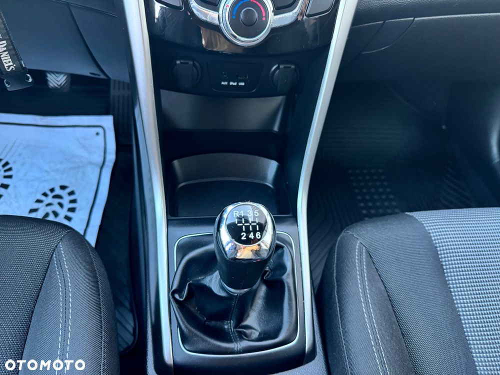 Hyundai i30 1.4 Premium - 14