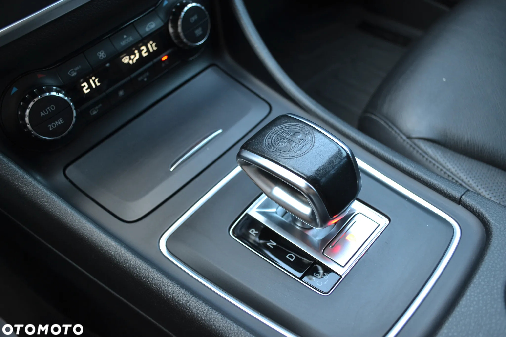 Mercedes-Benz GLA AMG 45 4-Matic - 22