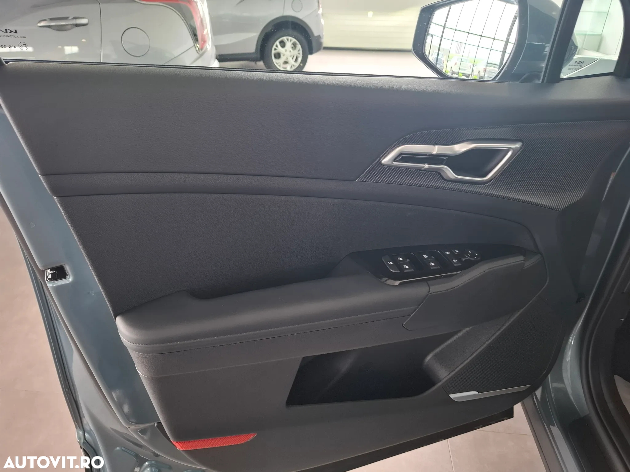 Kia Sportage 1.6 T-GDI 7DCT HP 4x4 MHEV Style - 11