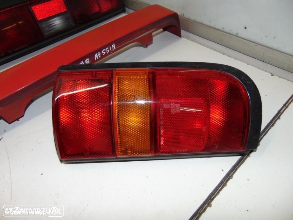 Farolins Nissan Sentra coupê - 7