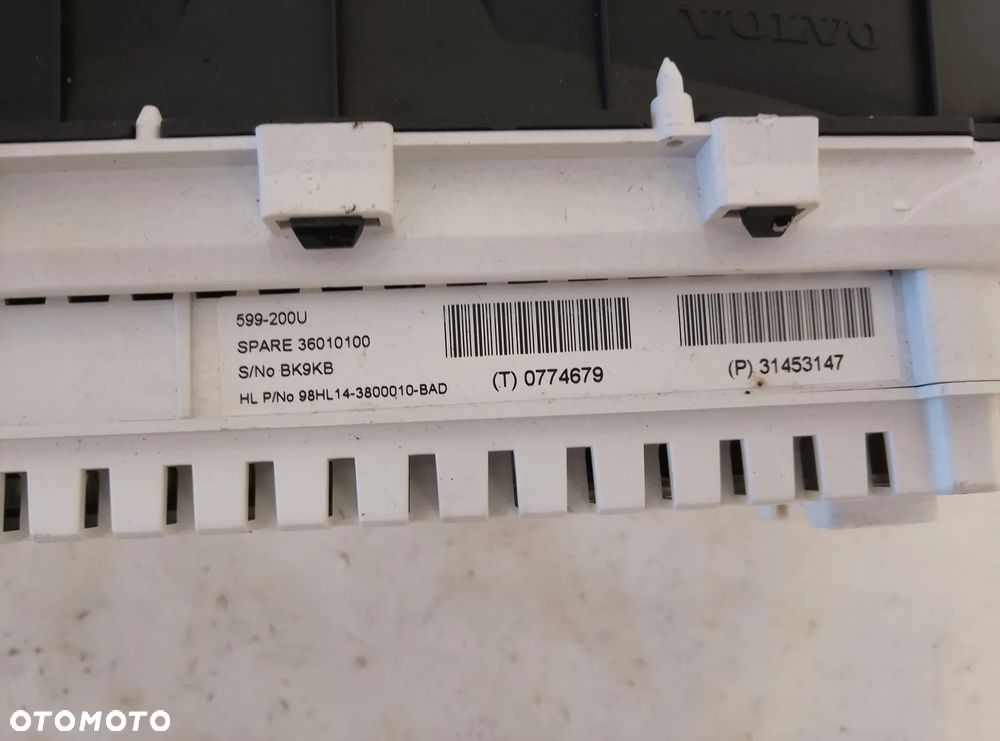 Licznik TFT Volvo Automat 31453147 - 3
