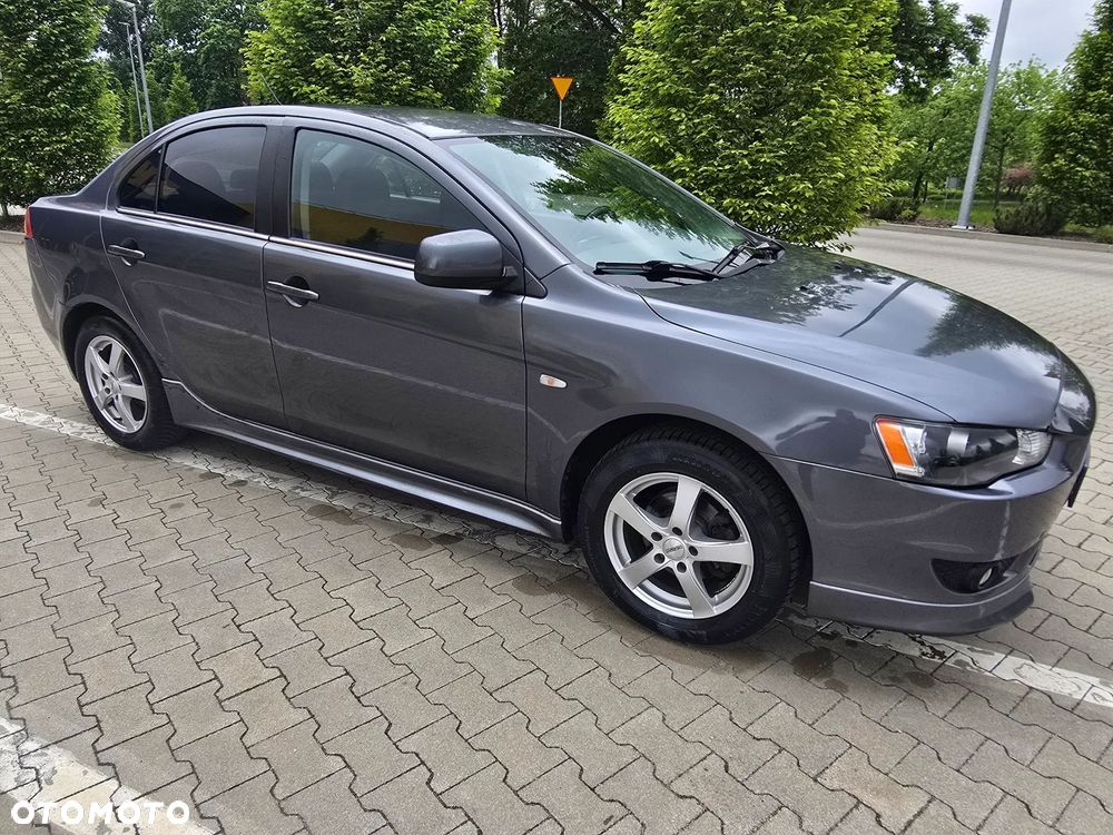 Mitsubishi Lancer 1.8 Intense - 3
