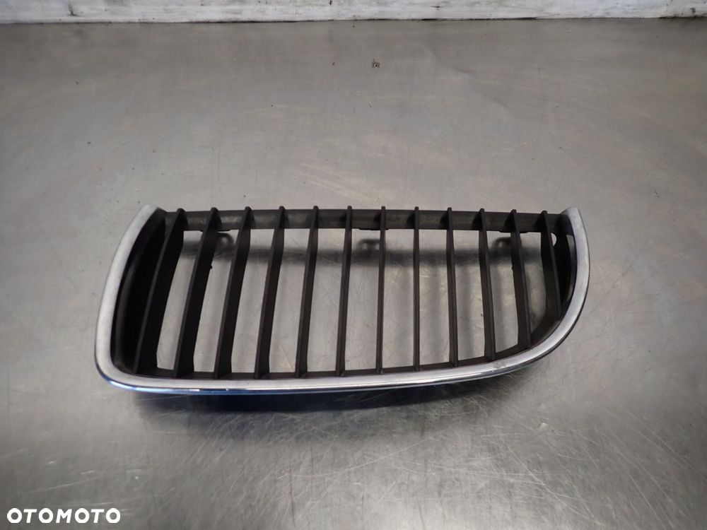 GRILL ATRAPA NERKA BMW E90  7120007 - 1