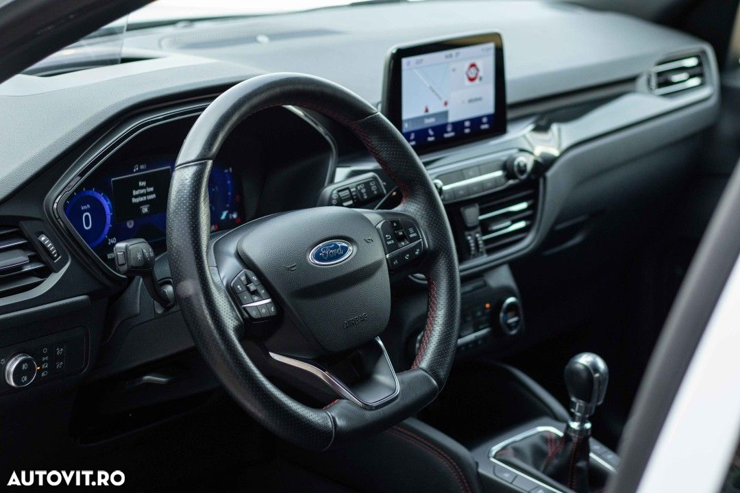 Ford Kuga 2.0 EcoBlue mHEV FWD ST Line X - 15