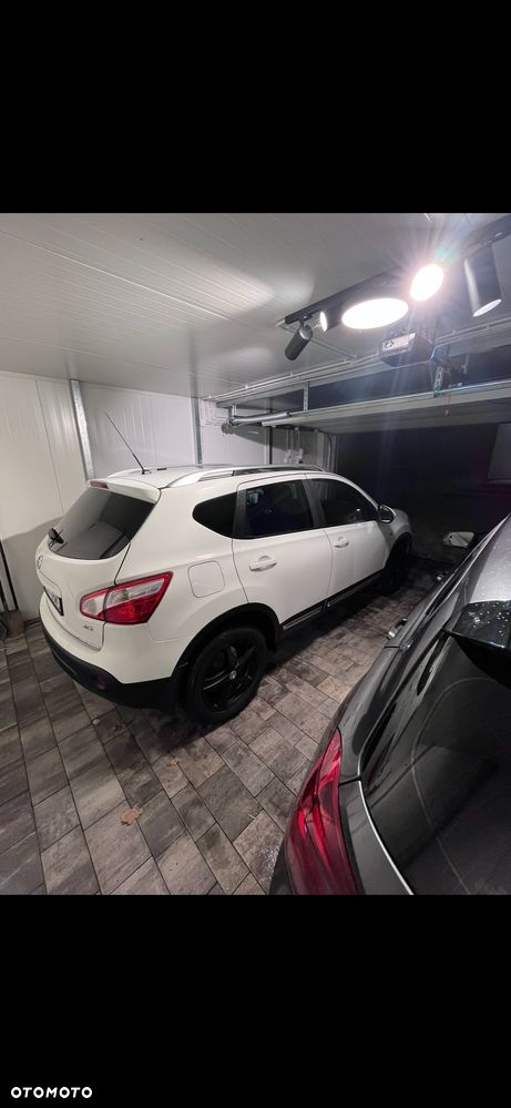 Nissan Qashqai 2.0 dCi 4x4 Tekna EU5 - 9