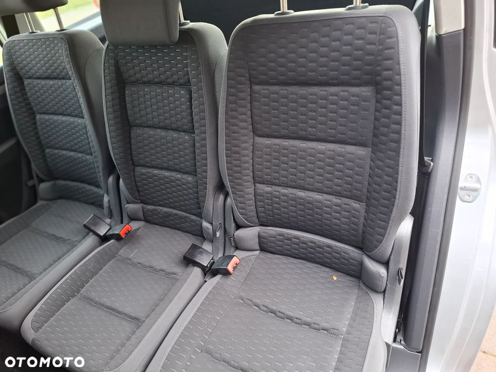 Volkswagen Touran 1.9 TDI DPF Highline - 9