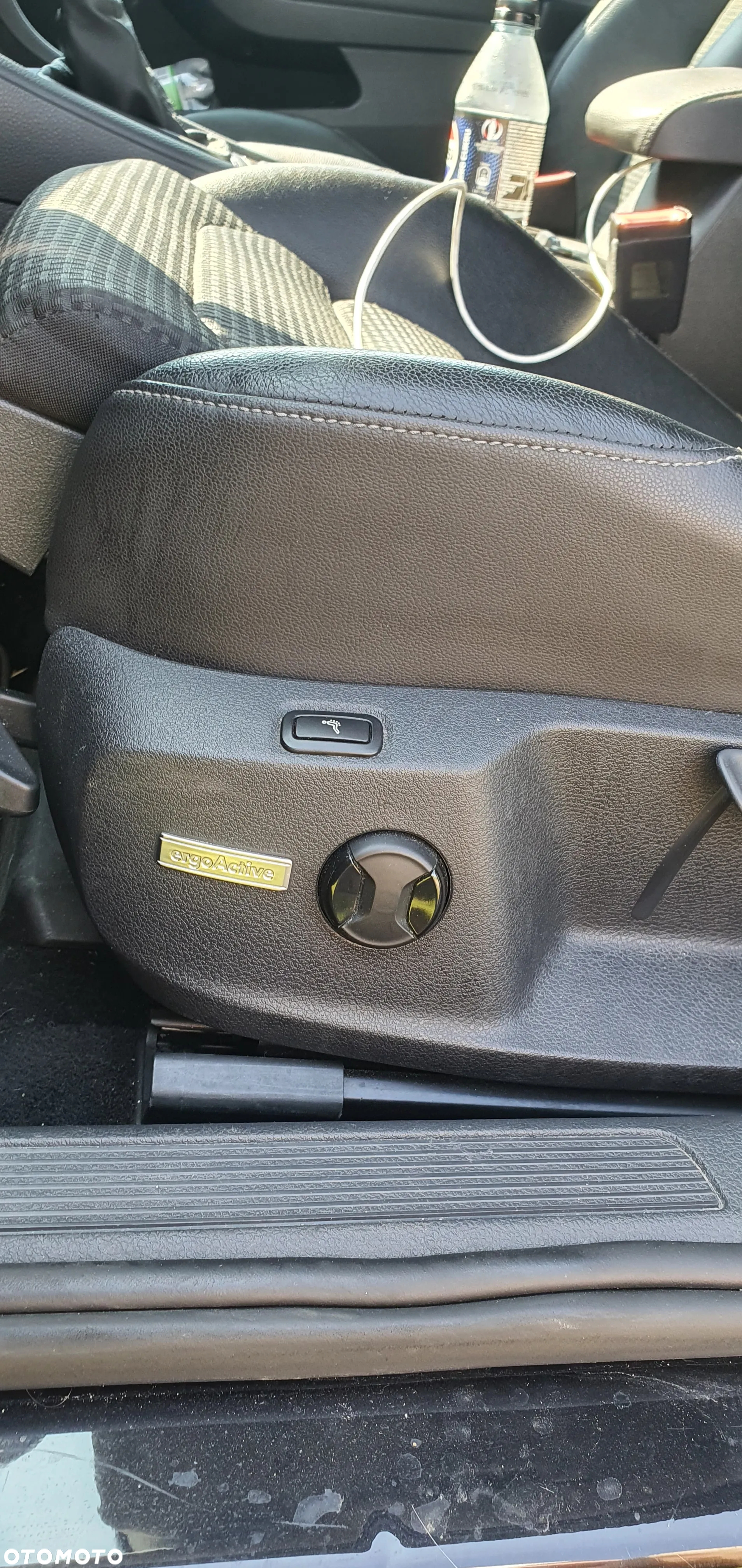 Volkswagen Golf - 22