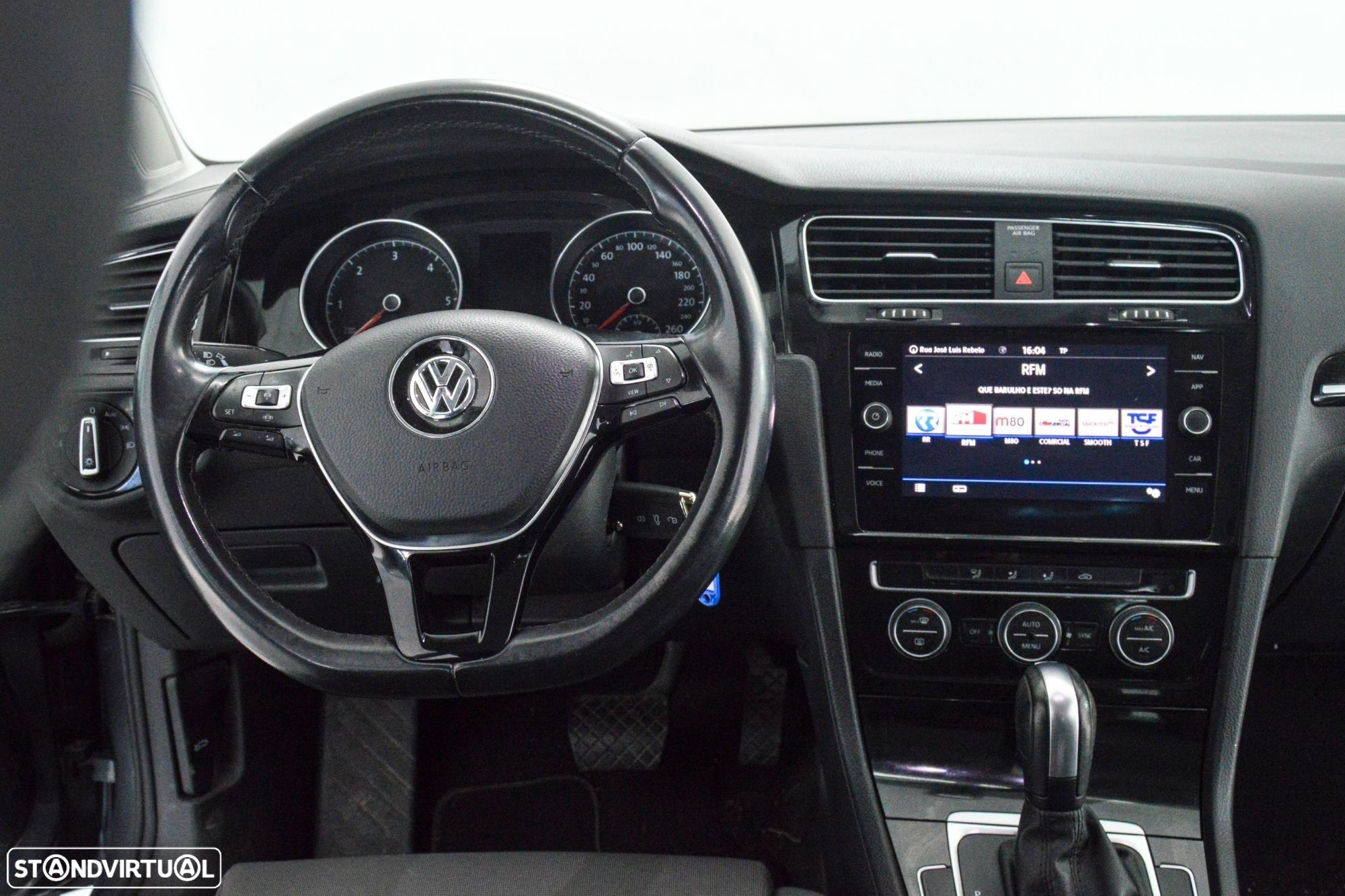 VW Golf Variant 2.0 TDi Highline DSG - 27