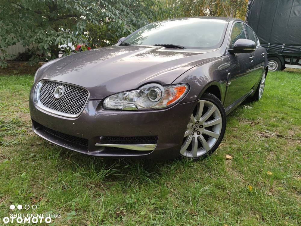 Jaguar XF 3.0 V6 D Luxury - 4