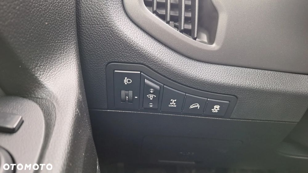 Kia Sportage 2.0 CRDI 4WD Spirit - 11