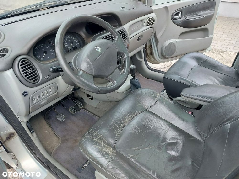 Renault Scenic - 9
