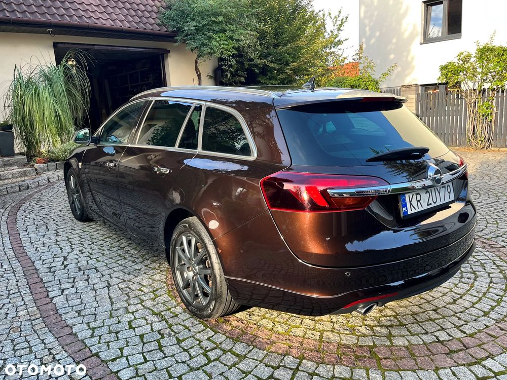 Opel Insignia 2.0 Bi Turbo CDTI 4x4 Sports Tourer Innovation - 4
