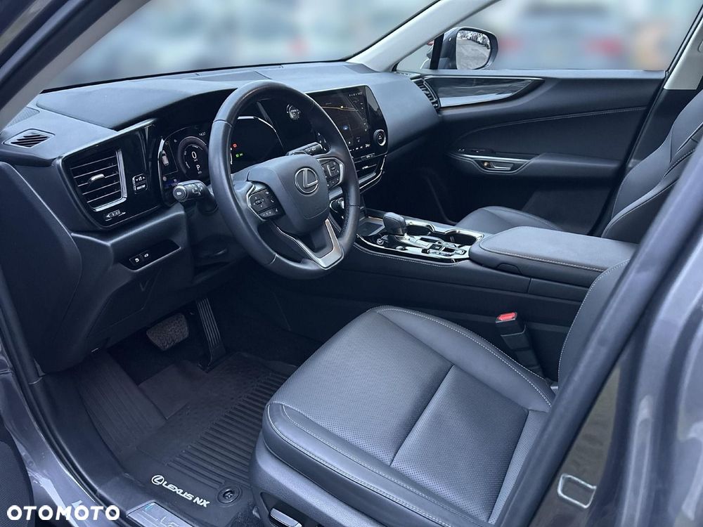 Lexus NX 350h Business AWD - 14