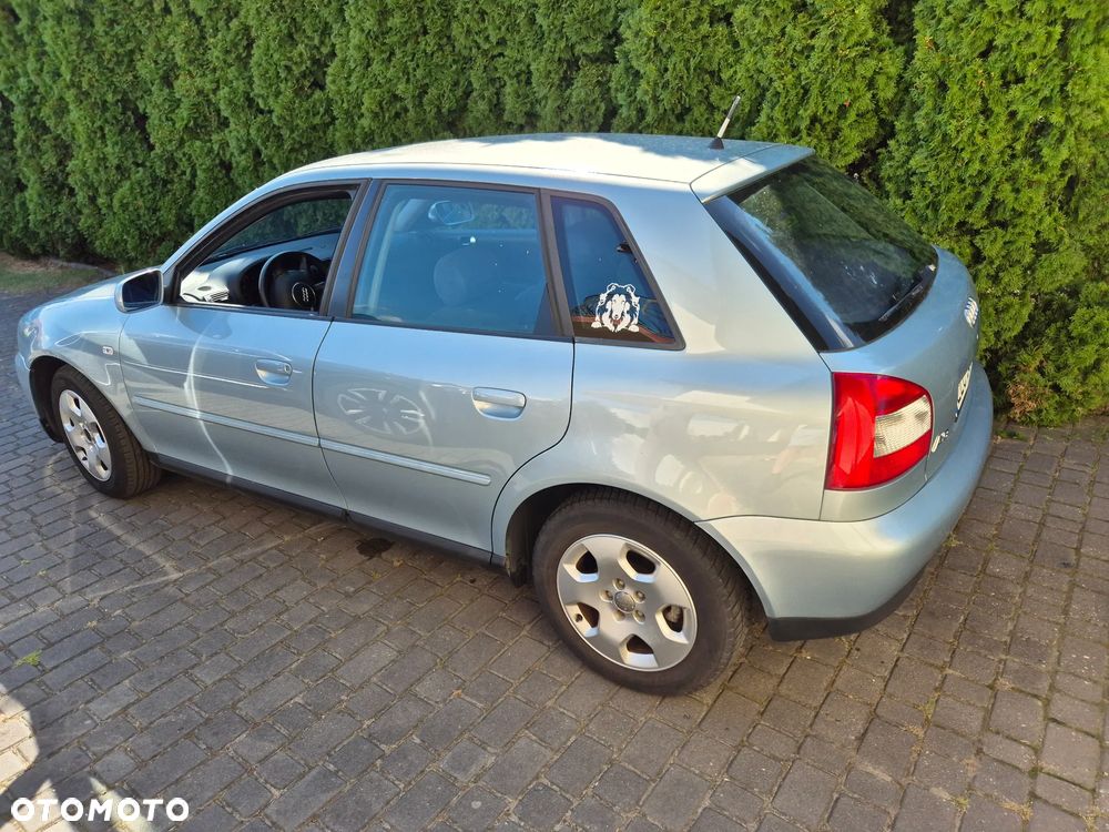 Audi A3 Sportback - 3