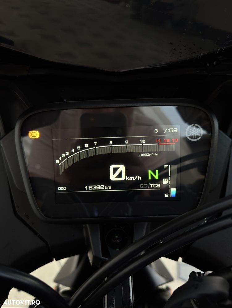 Yamaha YZF-R 125 - 7
